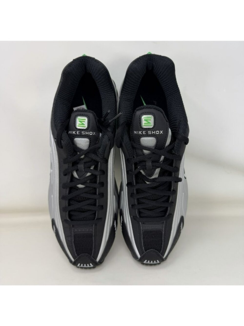Nike Shox R4 Running Shoes Metallic Silver Black Green Men's Size 9 - Picture 5 of 8